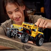 LEGO® Technic 42122 Jeep® Wrangler 6