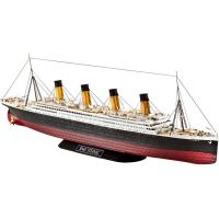Revell Plastic ModelKit loď R.M.S. Titanic 1 : 700