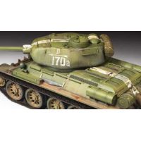 Zvezda Model Kit tank Soviet Medium Tank T-34 85 1:35 5
